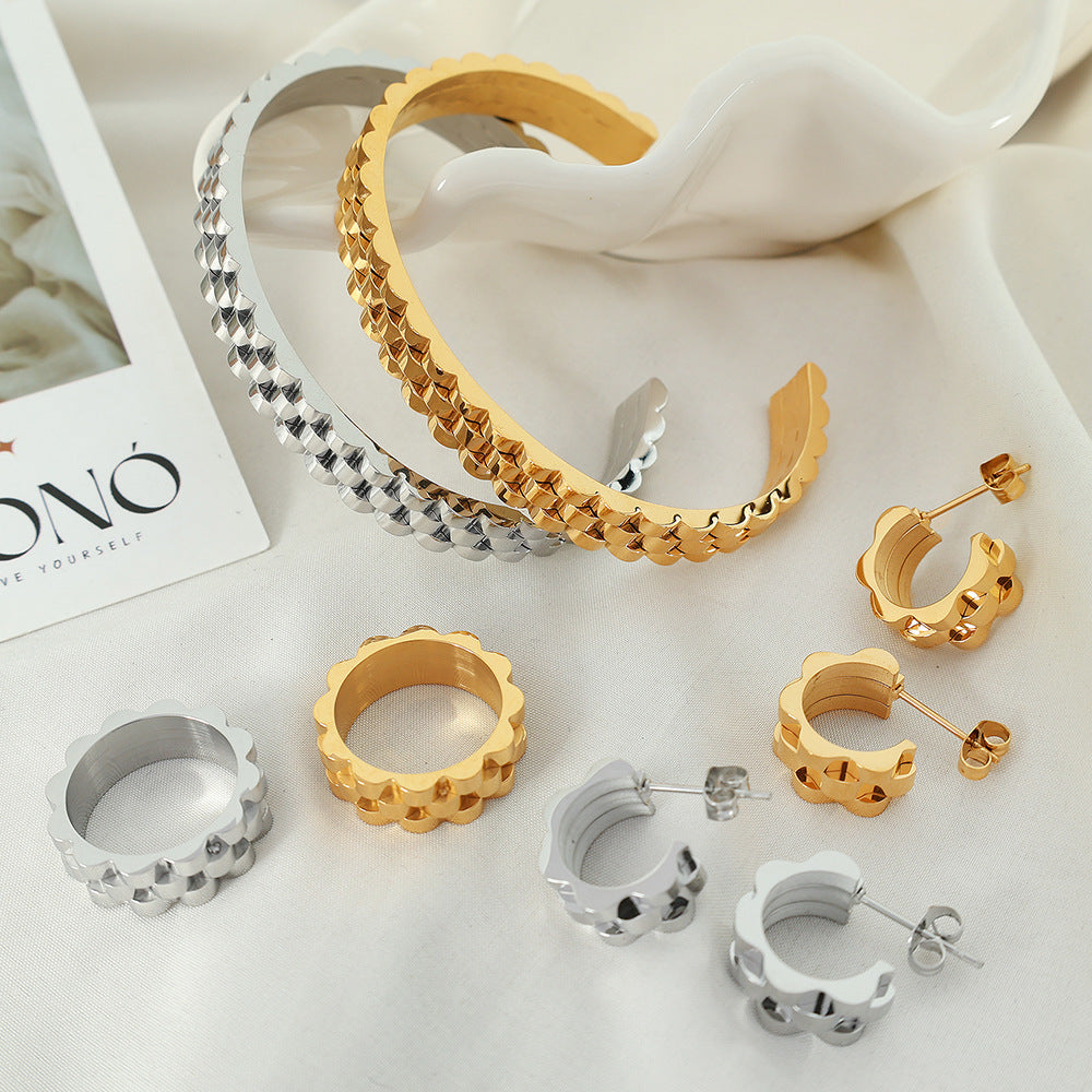 Strap Pattern Titanium Steel Gold Plated Creative Bracelets