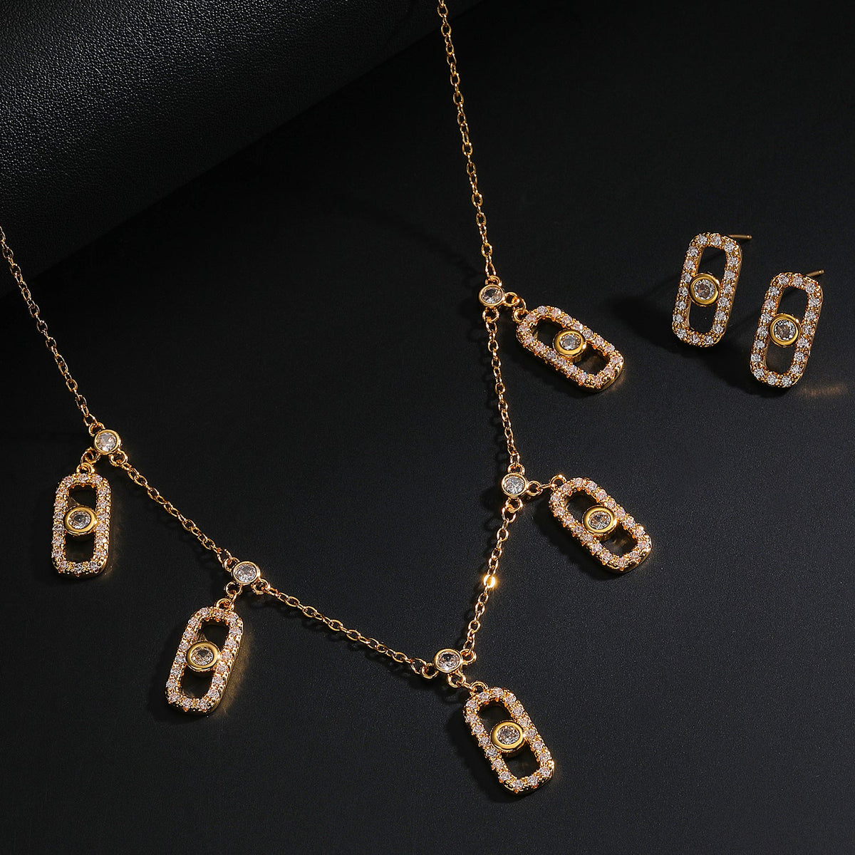 Copper Plated Real Gold Fashion Simple Geometric Light Luxury Necklaces