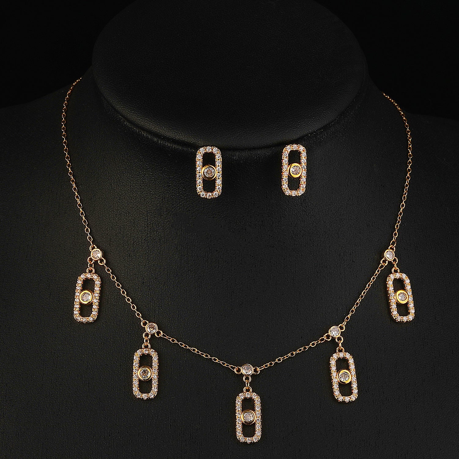 Copper Plated Real Gold Fashion Simple Geometric Light Luxury Necklaces