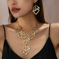 Geometric Hollow Suite Light Luxury Gold Eye-catching High-grade Clavicle Chain Jewelry Set