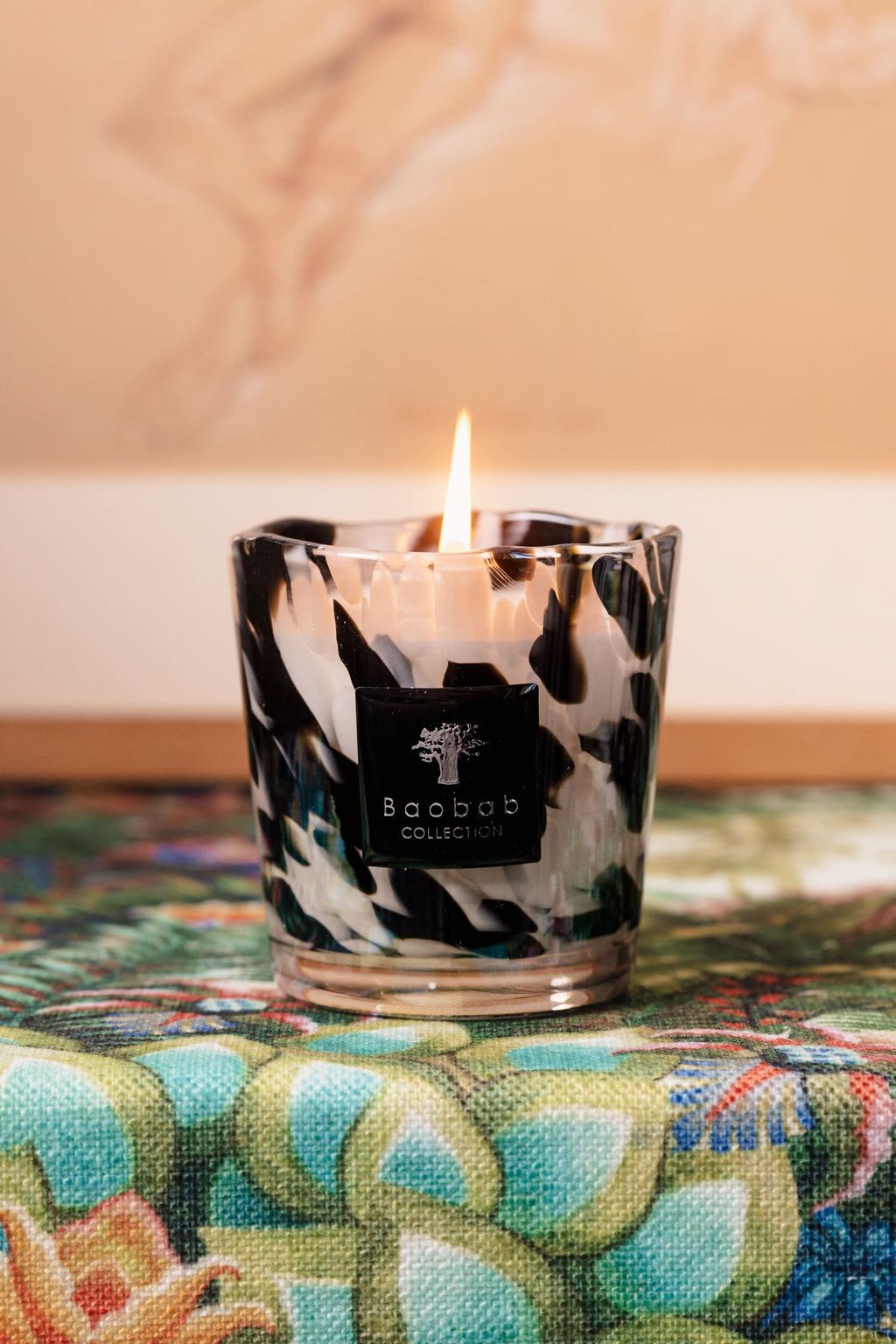 Baobab Collection Black Pearls Max 08 Candle