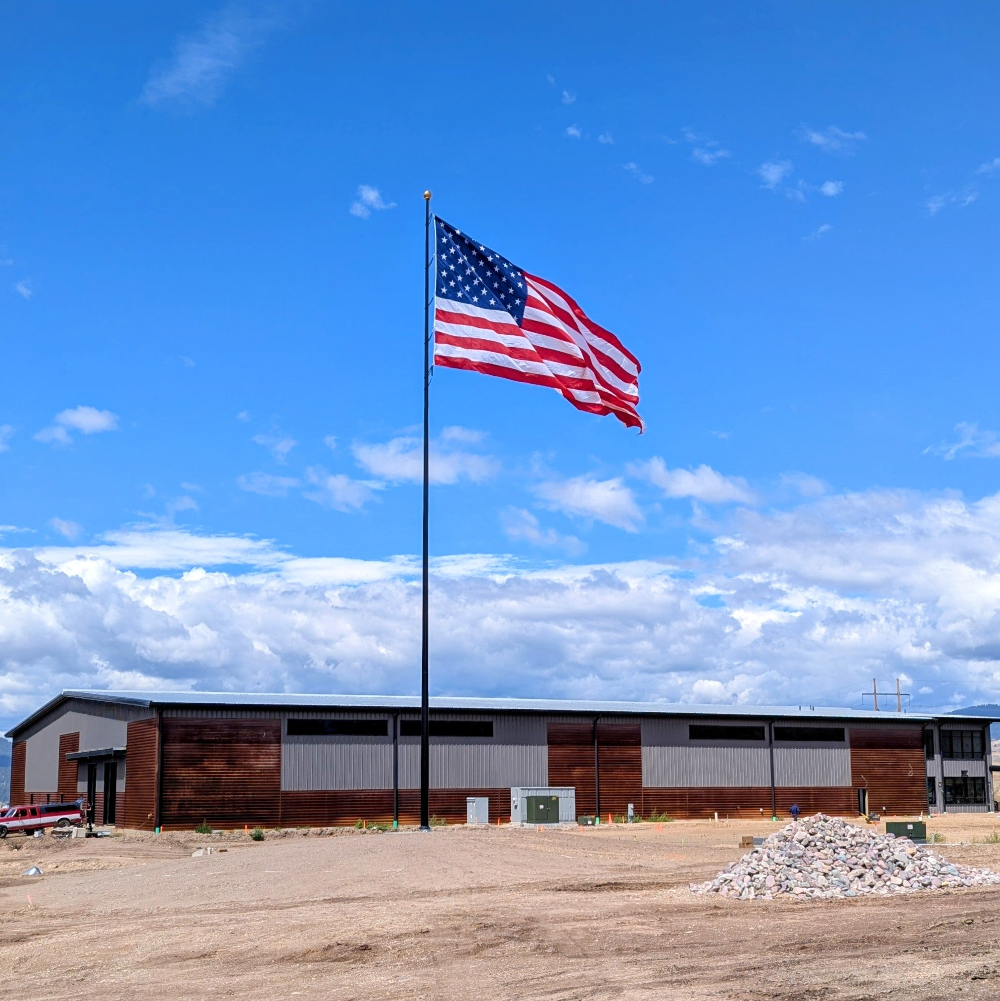 80' Internal Halyard Aluminum Flagpole - Independence Series - 12" x .375"