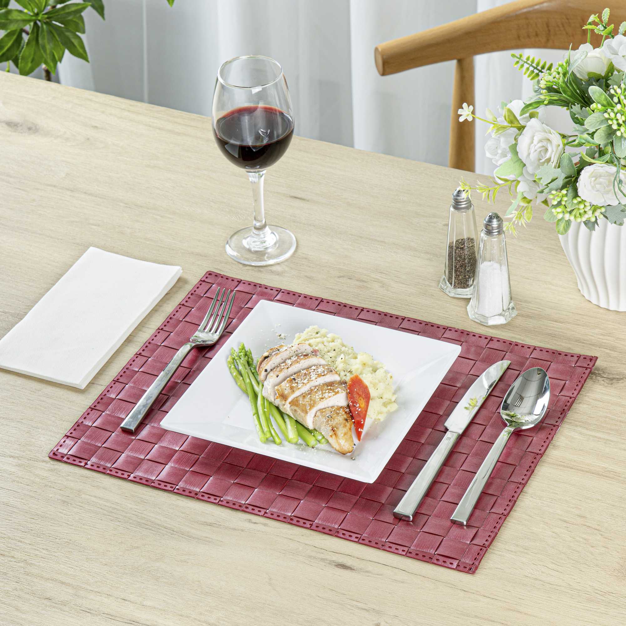 Macroweave Rectangle Red Woven Placemat - 16" x 12" - 6 count box