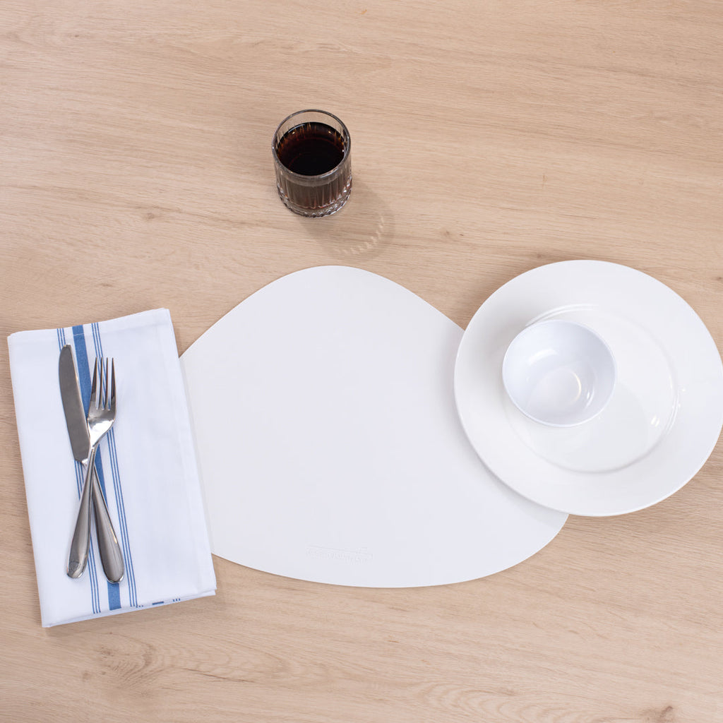 Chef 101 Egg-Shaped White Vinyl Placemat - Embossed - 16" x 12" - 6 count box