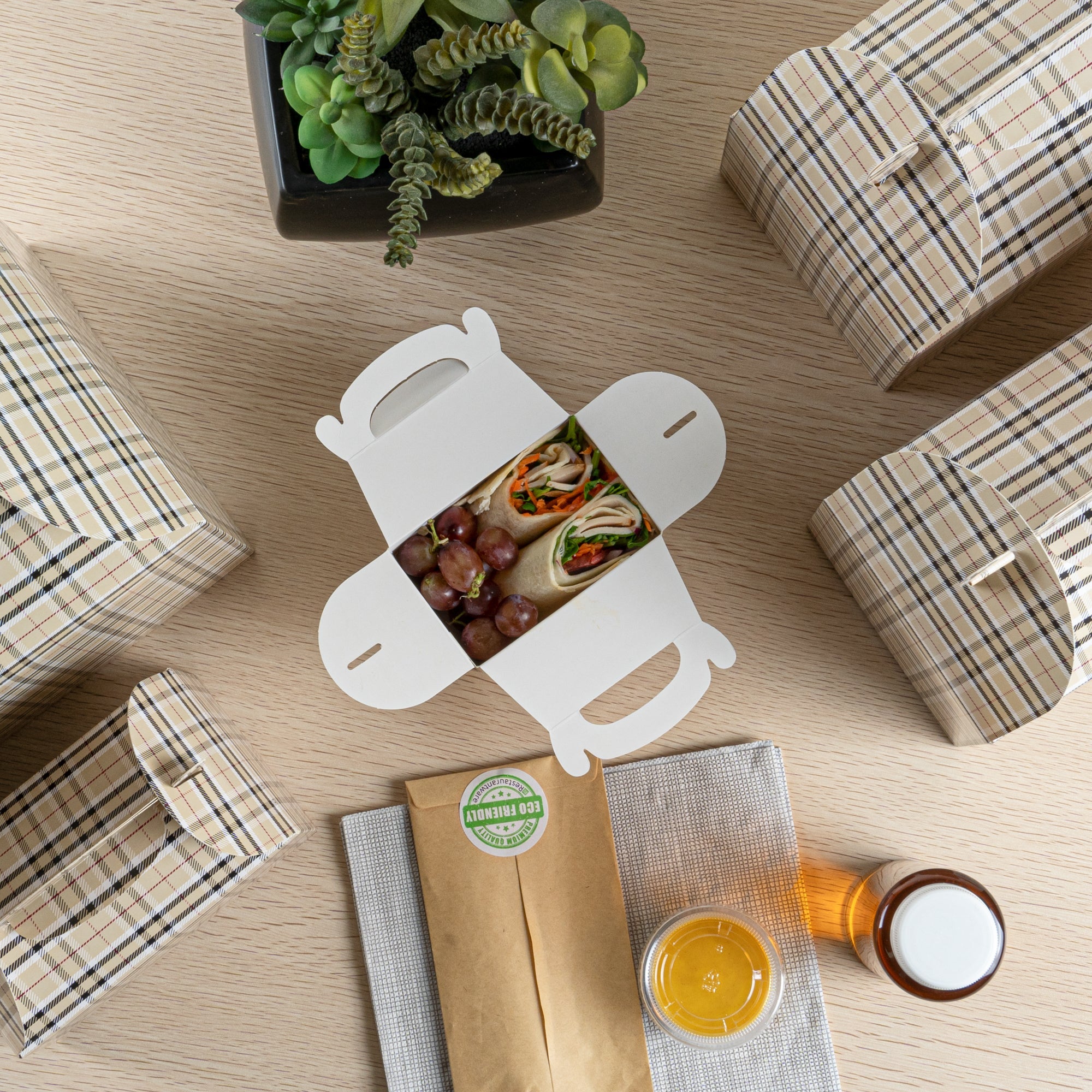 Bio Tek Plaid Paper Gable Box / Take Out Container - Compostable - 4" x 2 1/2" x 2 1/2" - 25 count box