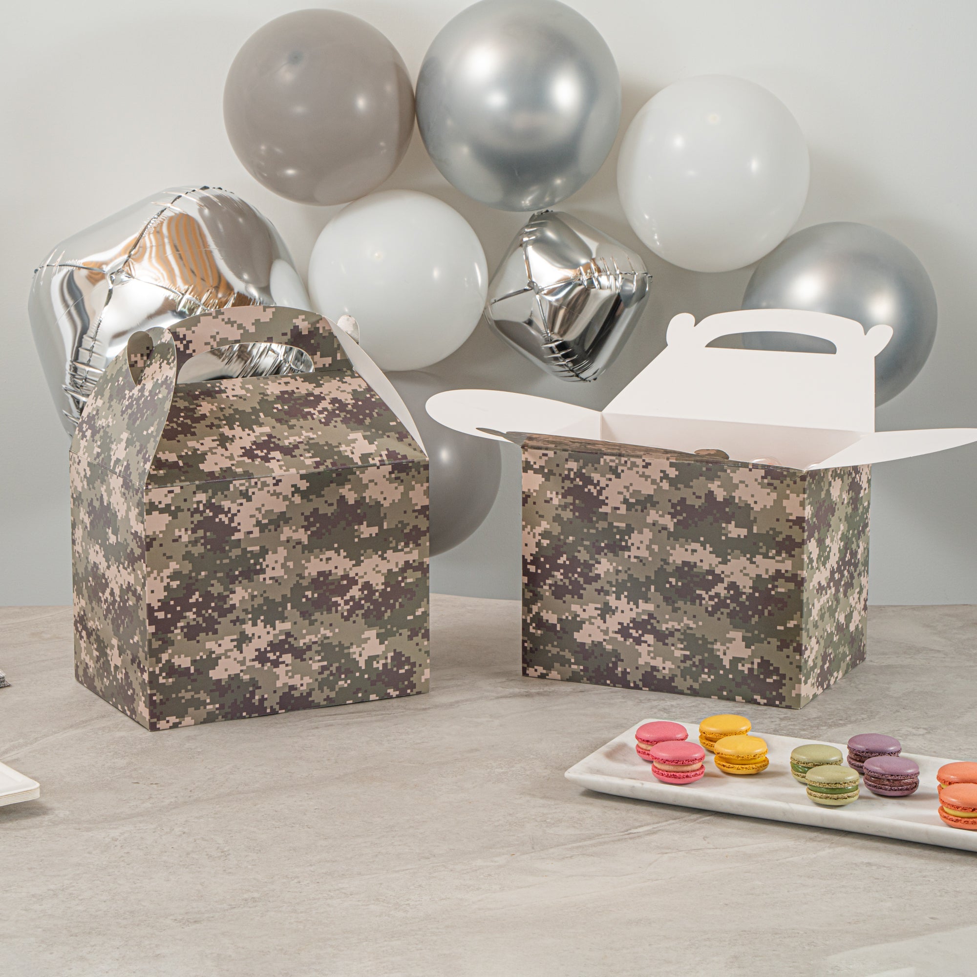 Bio Tek Camouflage Paper Gable Box / Take Out Container - Compostable - 10" x 7" x 8" - 100 count box