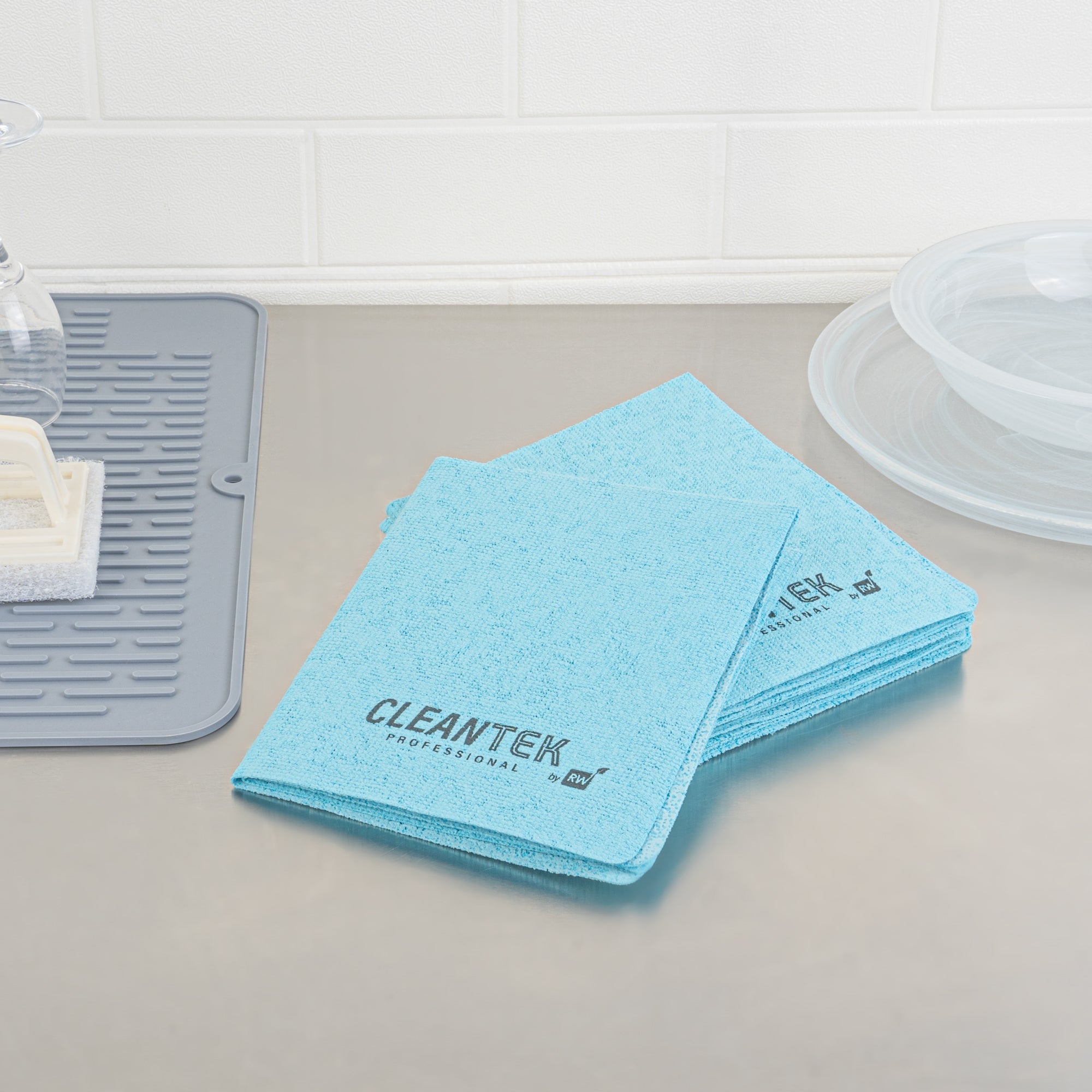 Clean Tek Professional Blue Microfiber Cleaning / Drying Cloth - 13'' x 15'' - 100 count box