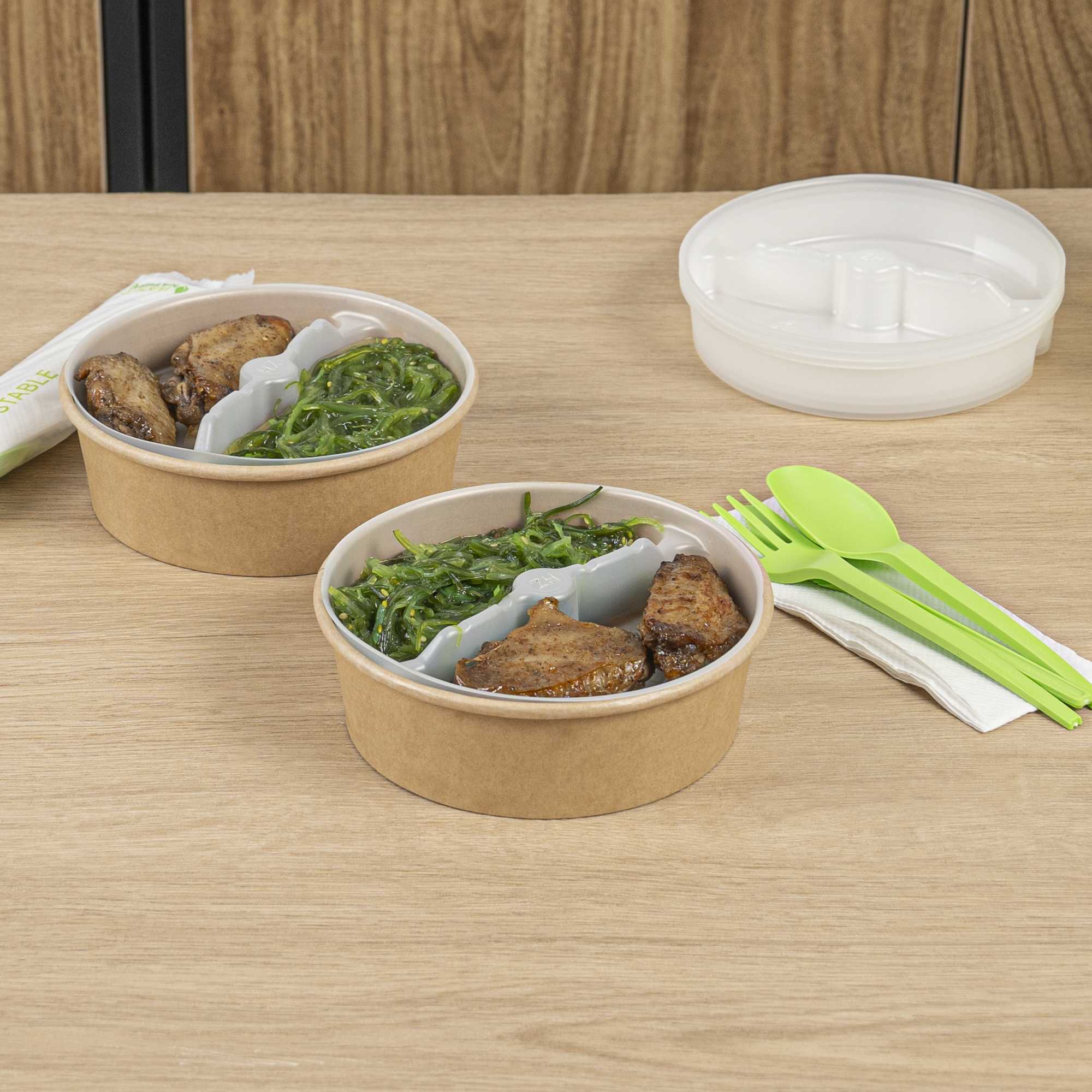 Bio Tek 12 oz White Plastic 2-Compartment Insert Tray - Fits 17-45 oz Containers - 200 count box