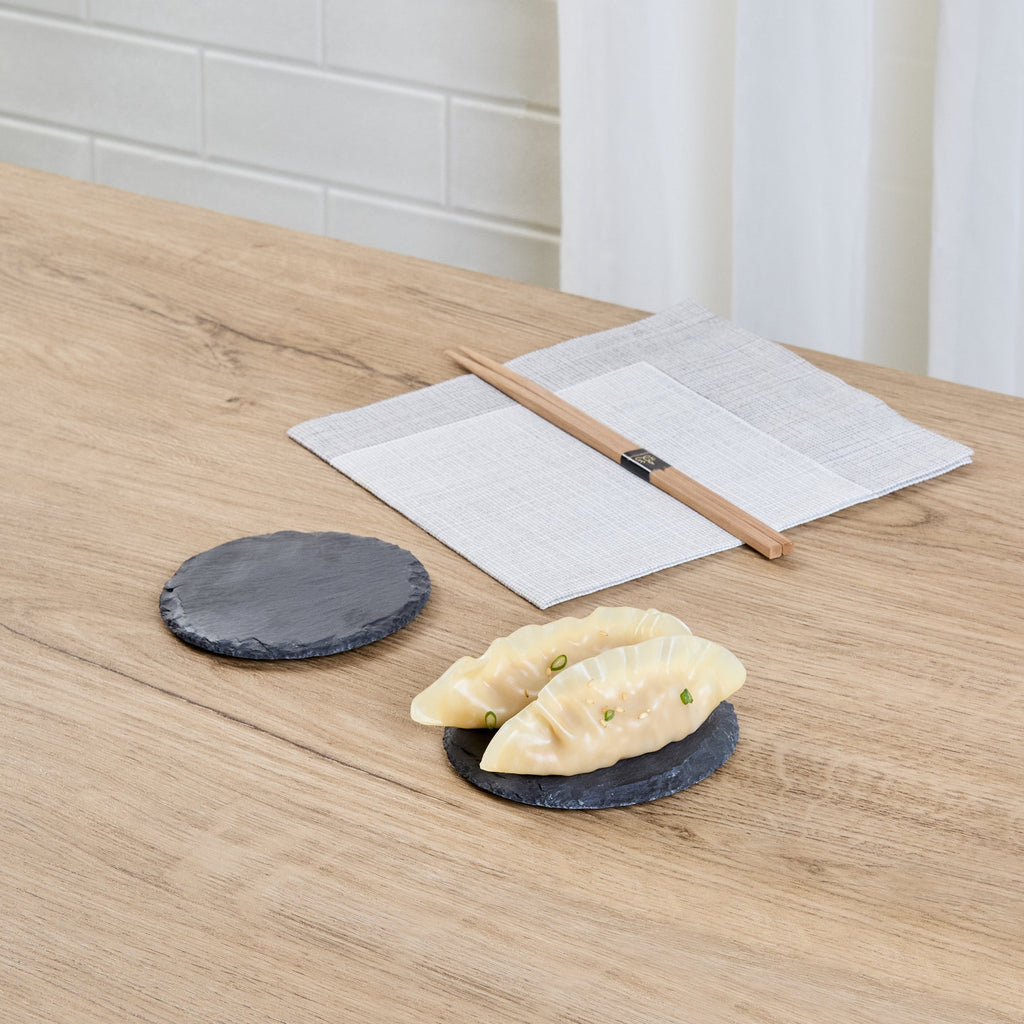 Stone Tek Round Black Slate Appetizer / Tasting Plate - 4" x 4" - 10 count box