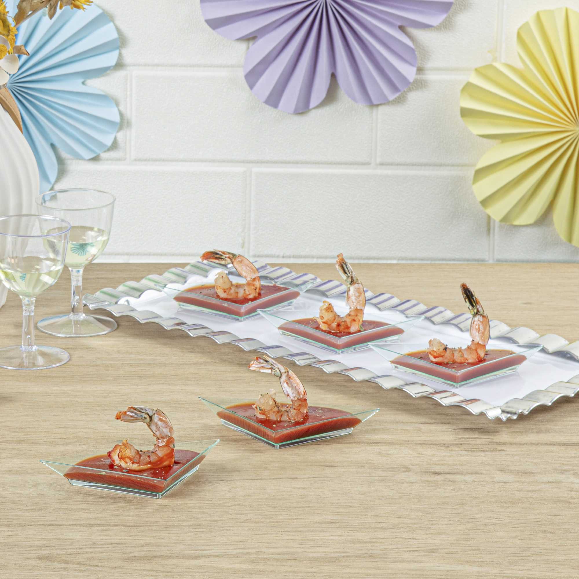 Mini Serve Seagreen Plastic Mini Triangolo Appetizer Plate - 4" x 2" - 100 count box