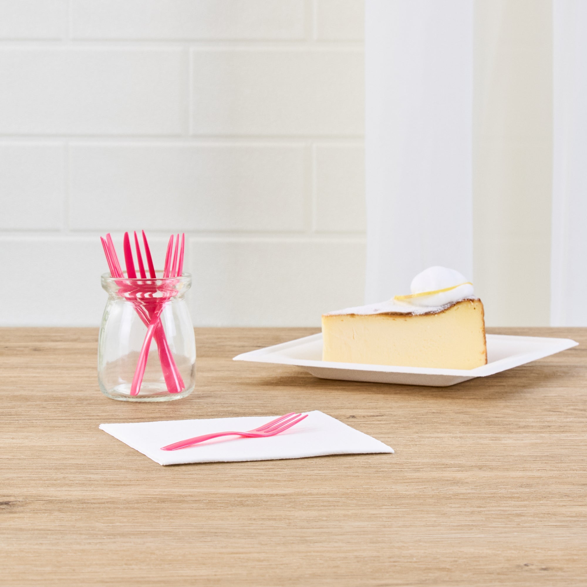 Coppetta Magenta Plastic Cake Fork with Knife Edge - 4" x 3/4" - 500 count box