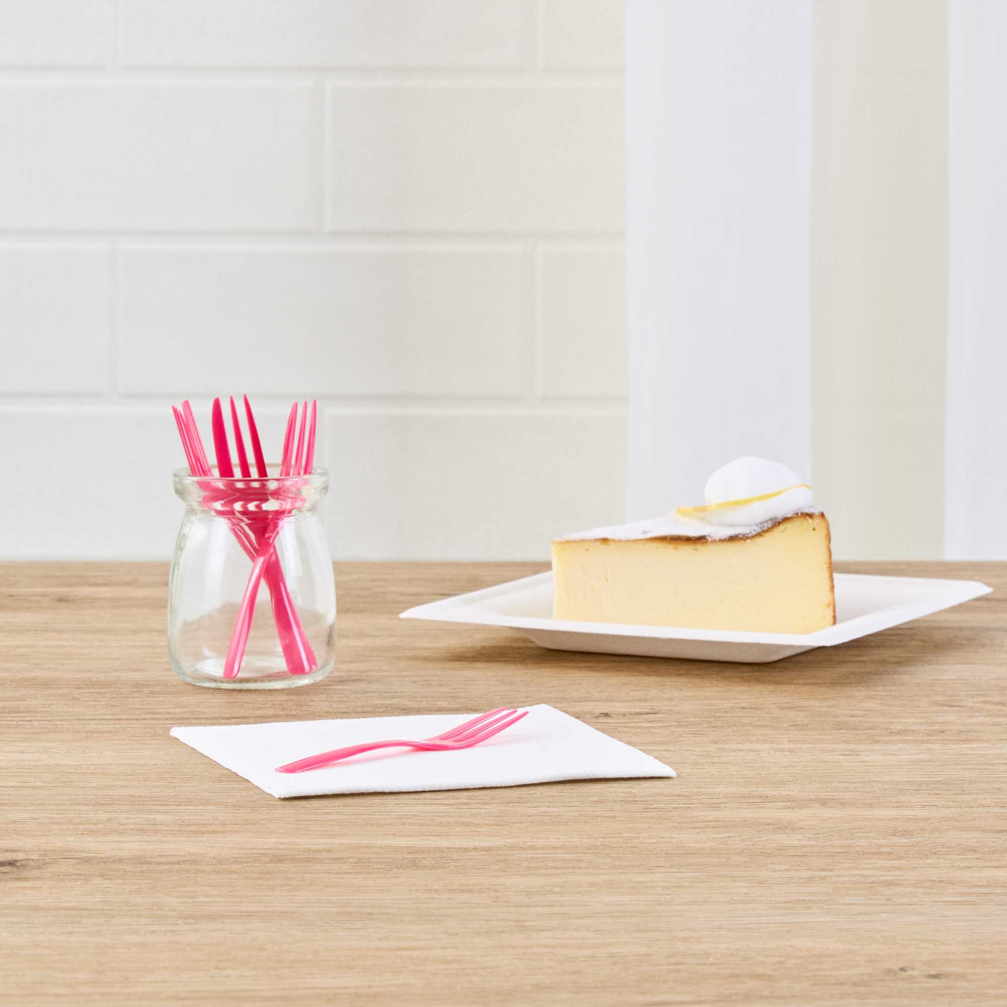 Coppetta Magenta Plastic Cake Fork with Knife Edge - 4" x 3/4" - 100 count box