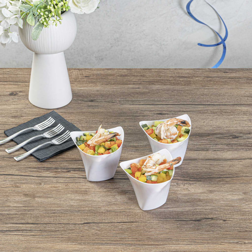 Mini Serve 4 oz White Plastic Mini Crescendo Cup - 3" x 3" x 2 3/4" - 100 count box