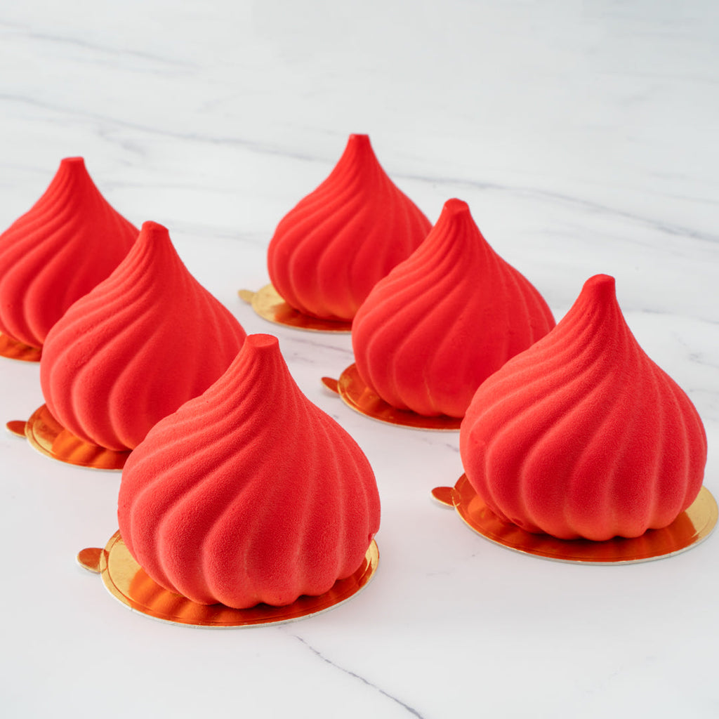 Pastry Tek Silicone Spiral Baking Mold - 6-Compartment - 1 count box