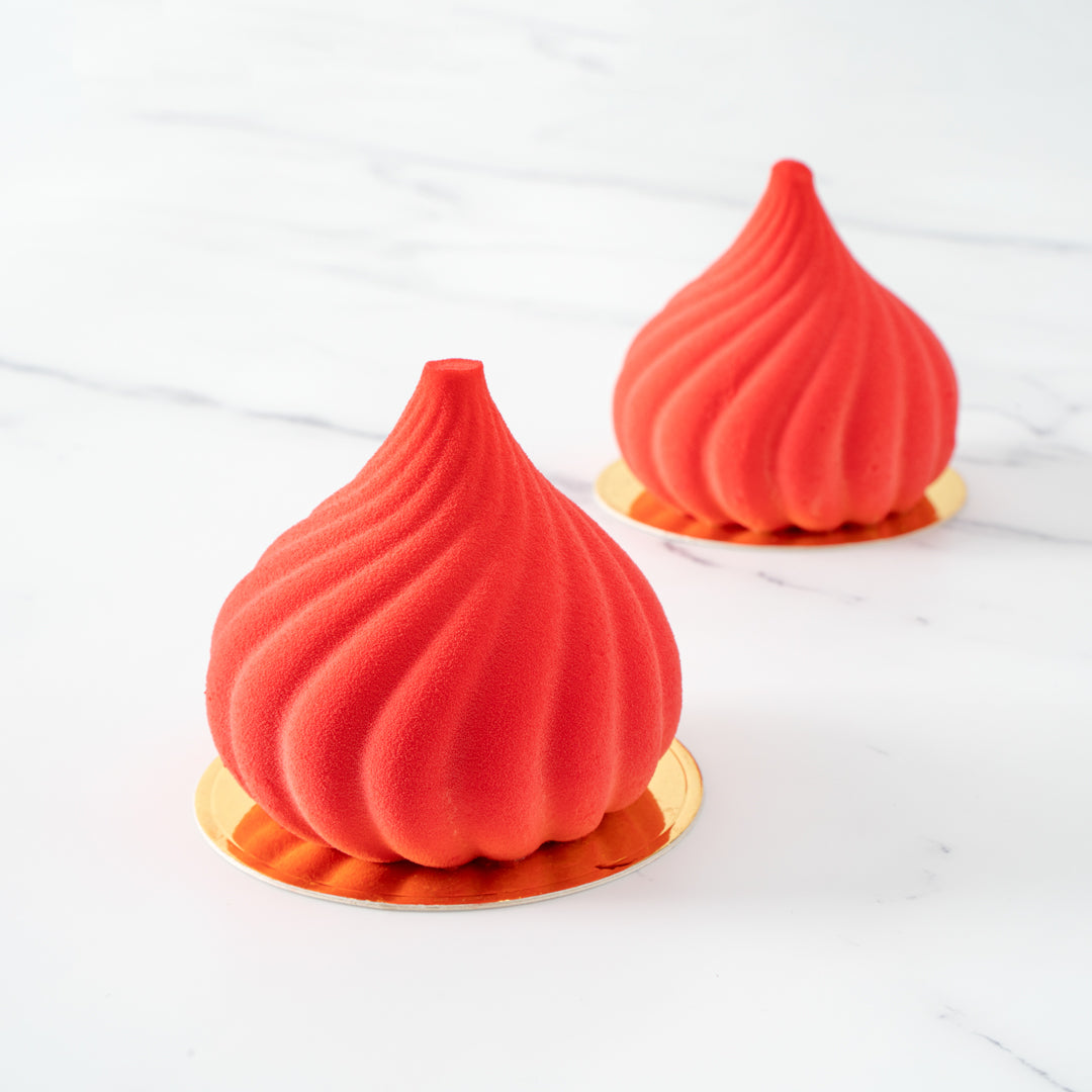 Pastry Tek Silicone Spiral Baking Mold - 6-Compartment - 10 count box