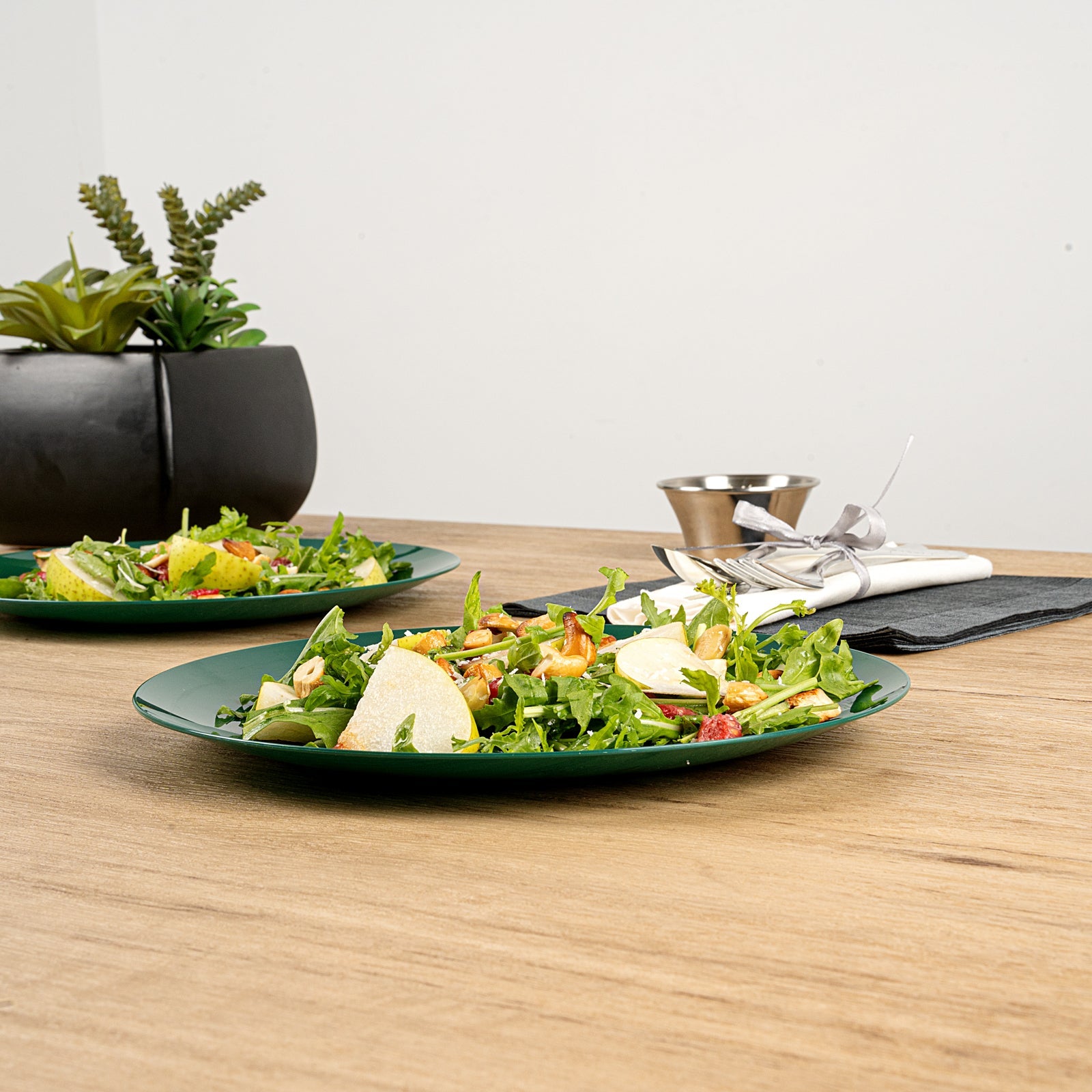 Moderna Round Forest Green Plastic Plate - 9" x 9" x 3/4" - 40 count box