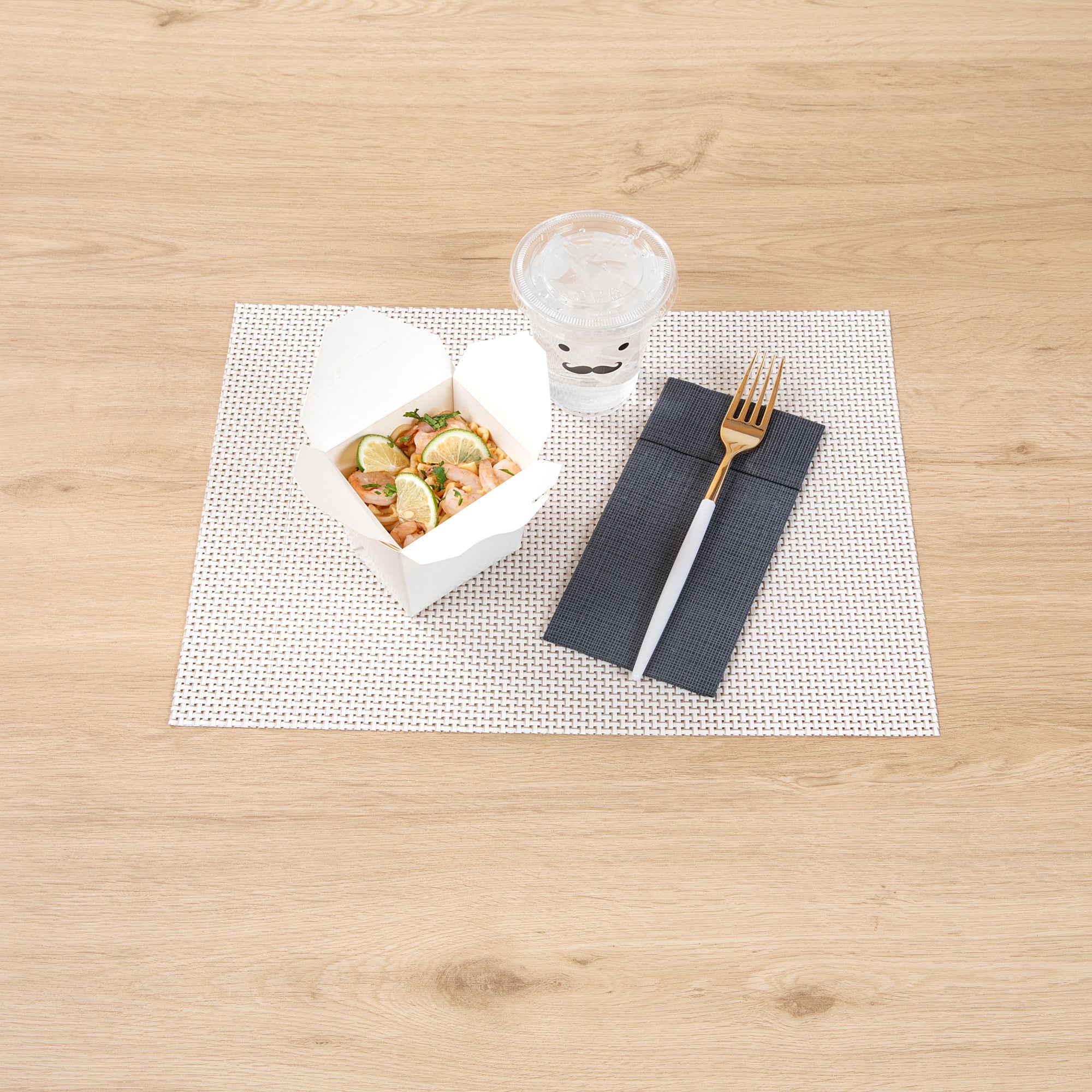 Moderna Gold Plastic Fork - with White Handle - 7 1/2" - 500 count box