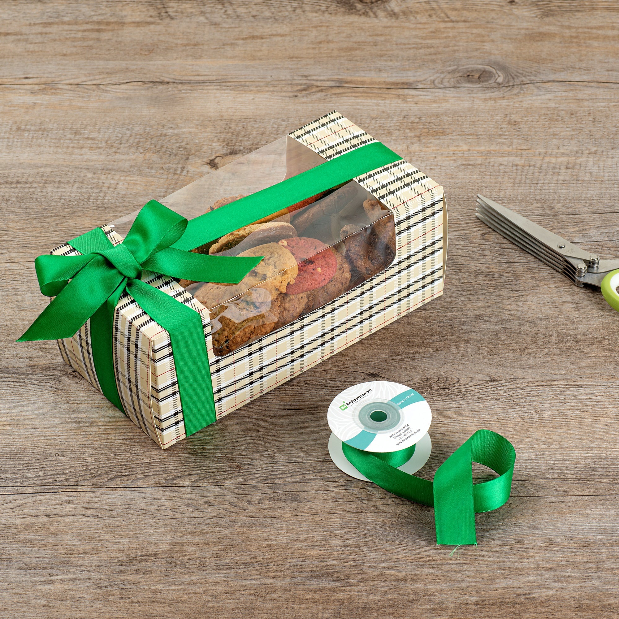 Gift Tek Emerald Green Polyester Satin Ribbon - Single Face - 1" x 10 yds - 10 count box
