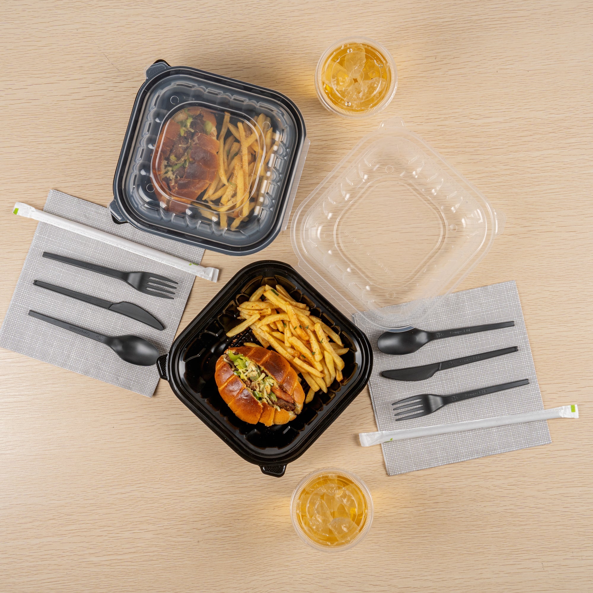 Thermo Tek 34 oz Black Plastic Clamshell Container - Microwavable - 8" x 8" x 3" - 100 count box