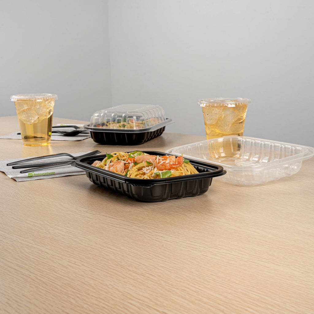 Thermo Tek 24 oz Black Plastic Clamshell Container - Microwavable - 9" x 6" x 3" - 100 count box