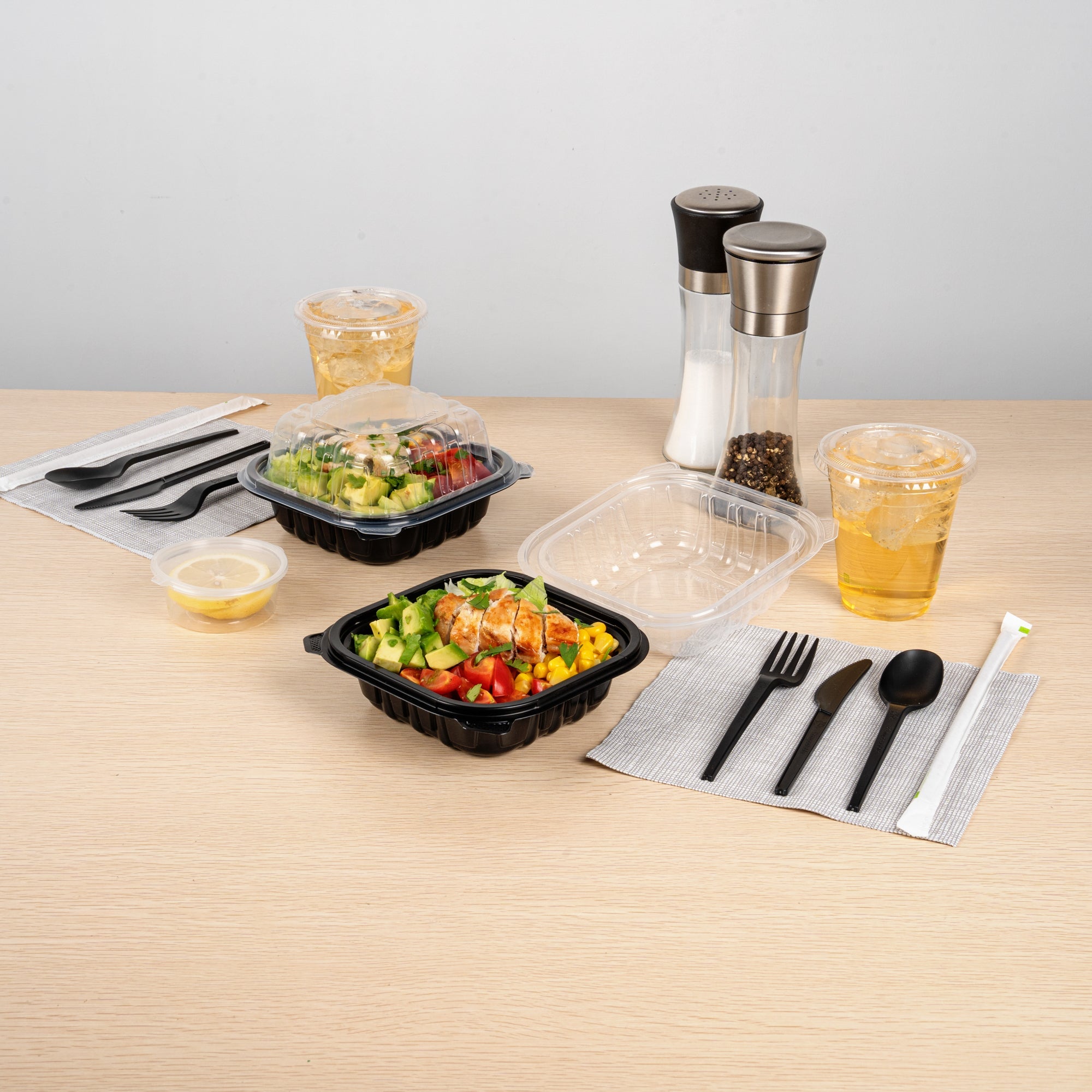 Thermo Tek 16 oz Black Plastic Clamshell Container - Microwavable - 6" x 6" x 3" - 100 count box