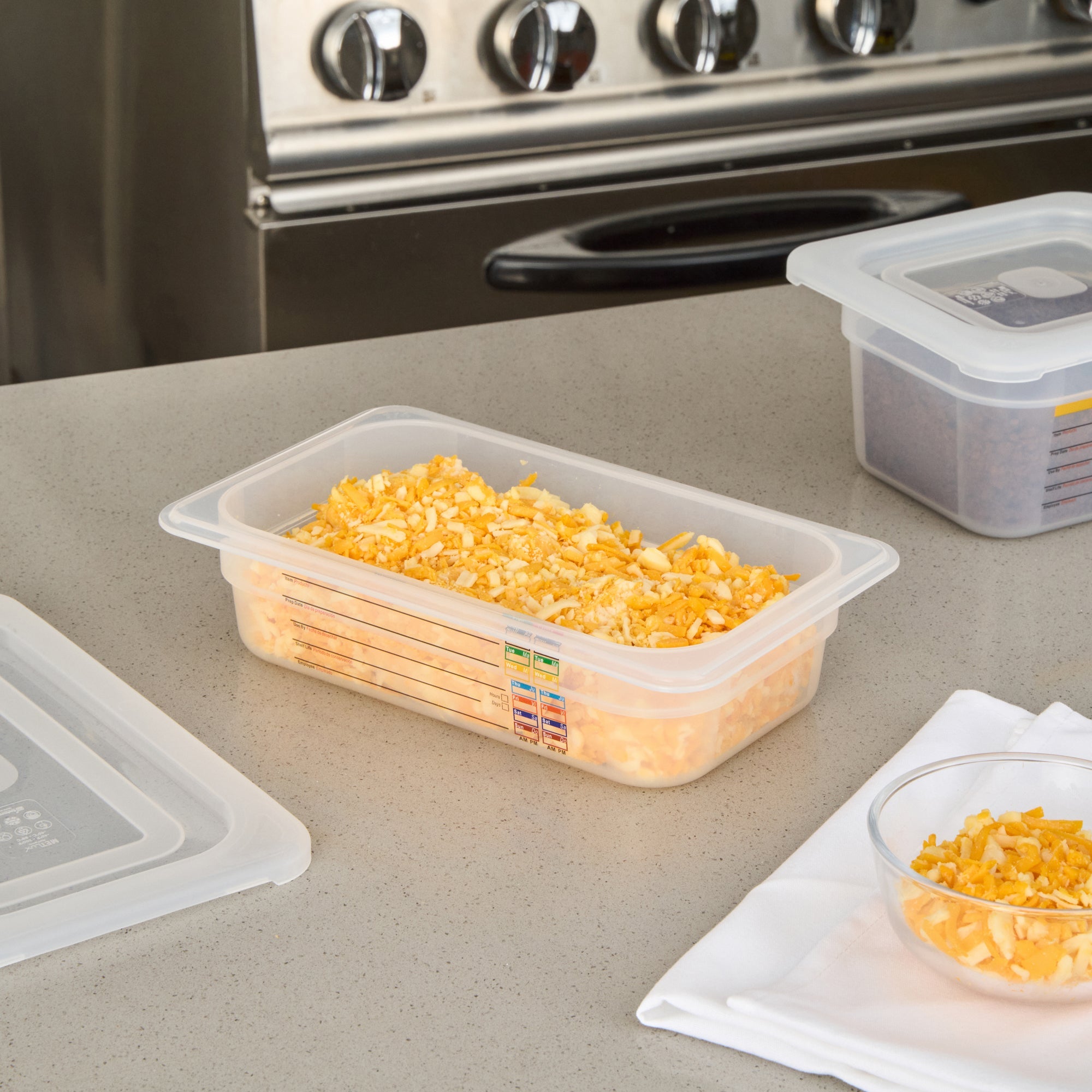 Met Lux Rectangle White Polypropylene 1/4 Size Food Pan - 2.5" Deep, with Label - 10 count box