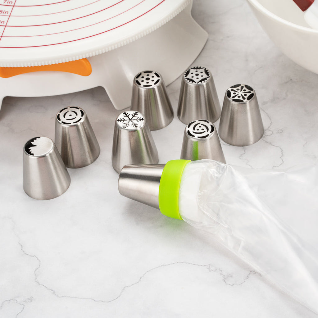 Pastry Tek Round White Plastic Tri-Color Russian Piping Tip Coupler - 1 count box
