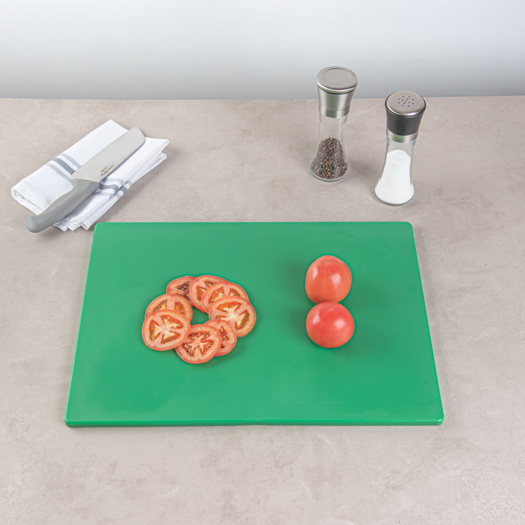 Chef 101 Green Plastic Cutting Board - 20" x 15" - 10 count box