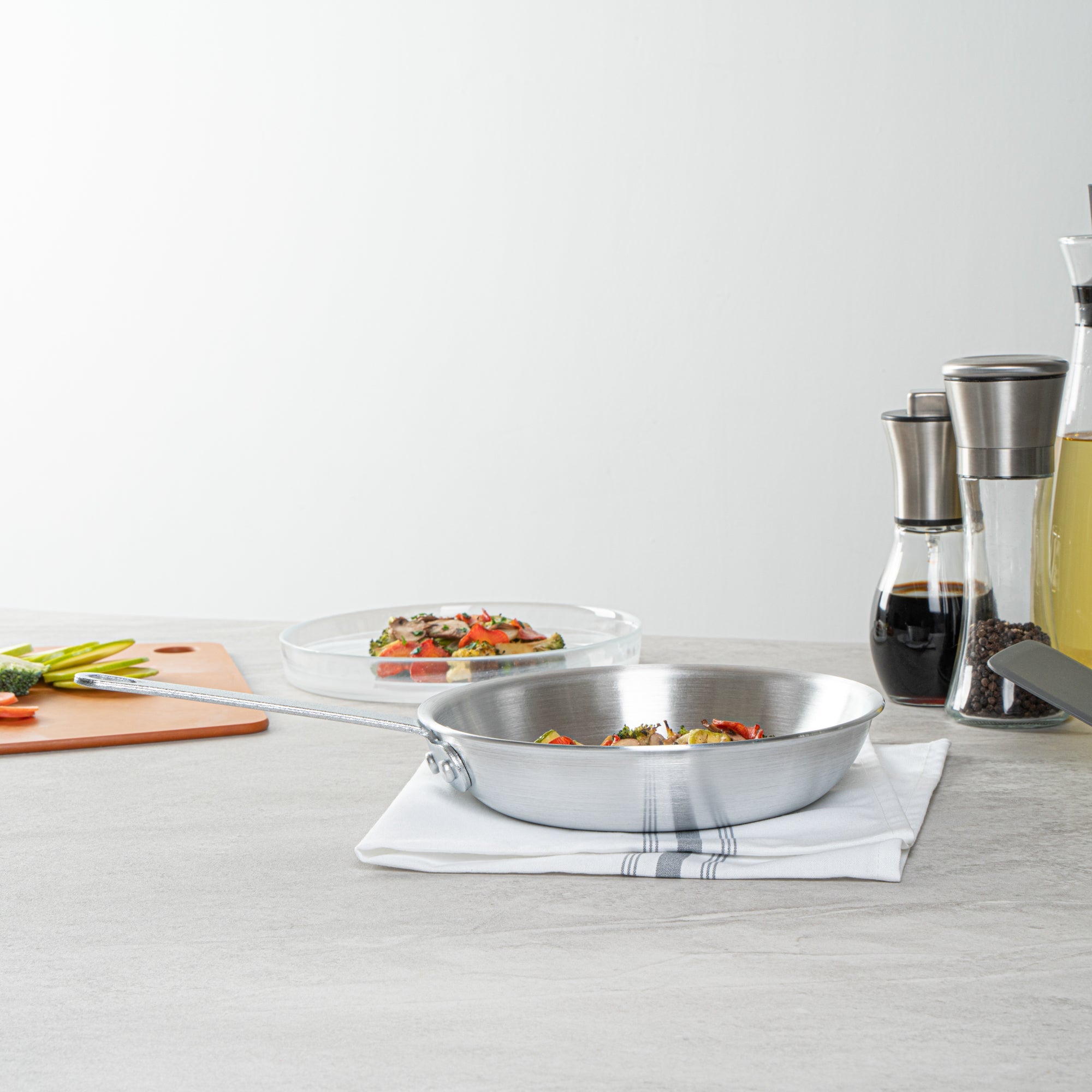 Met Lux Aluminum 8" Fry Pan - 1 count box