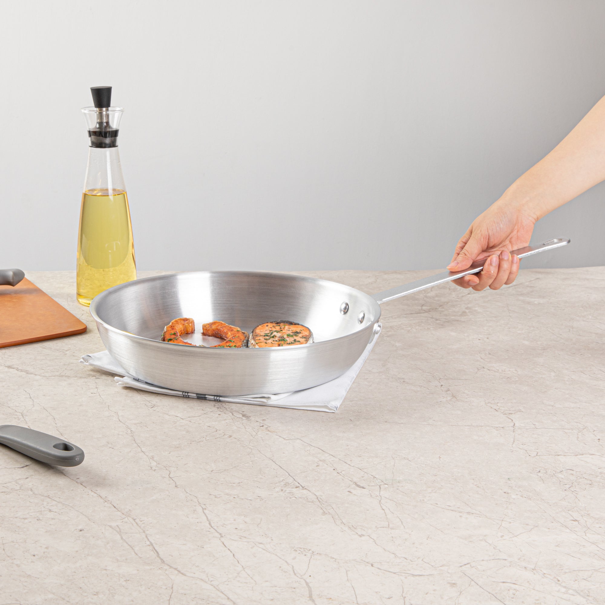 Met Lux Aluminum 12" Fry Pan - 1 count box