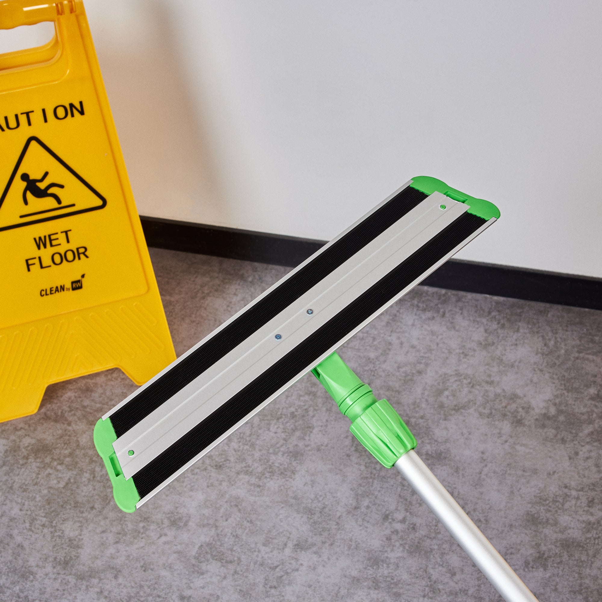RW Clean Green Microfiber Hook and Loop Wet / Dry Mop Frame - 17 3/4" - 1 count box
