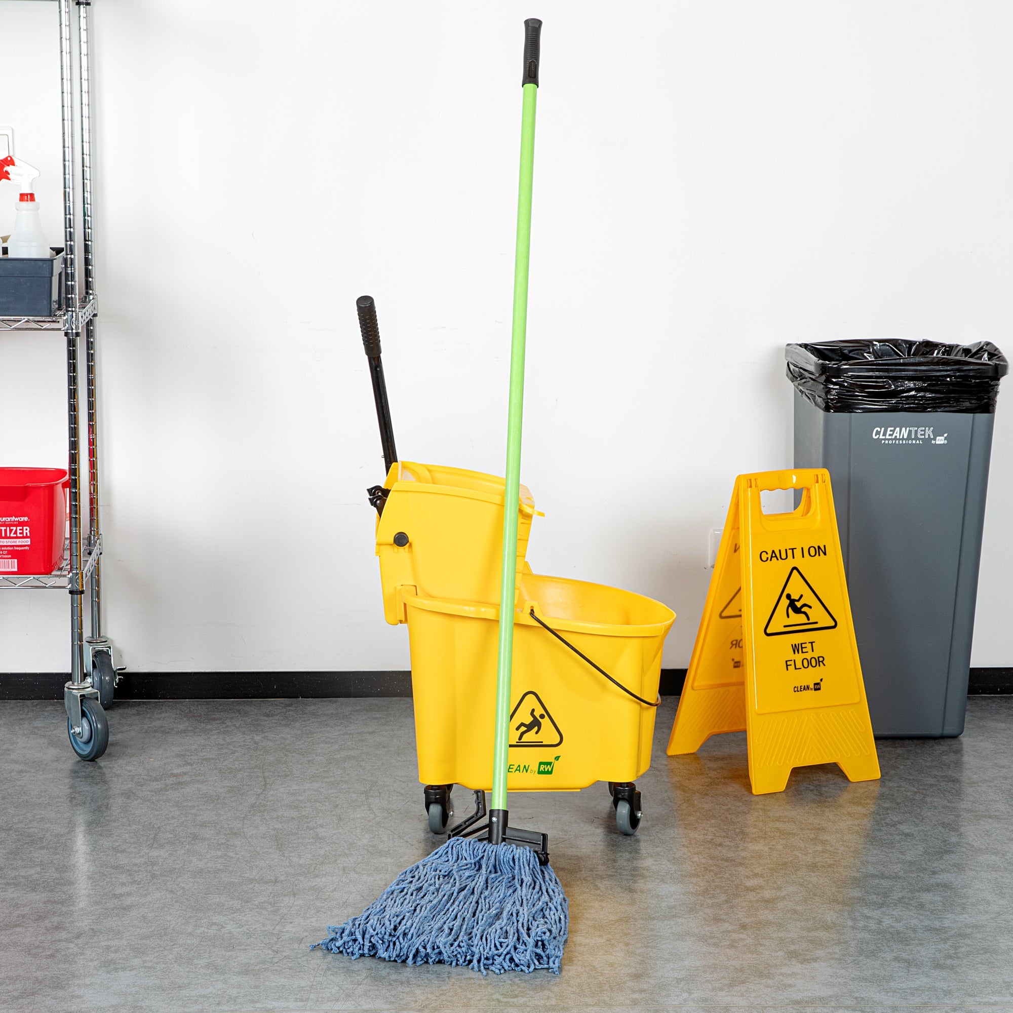 Clean Tek Professional Green Fiberglass Quick Release Mop Handle - with Trigger - 60" - 1 count box
