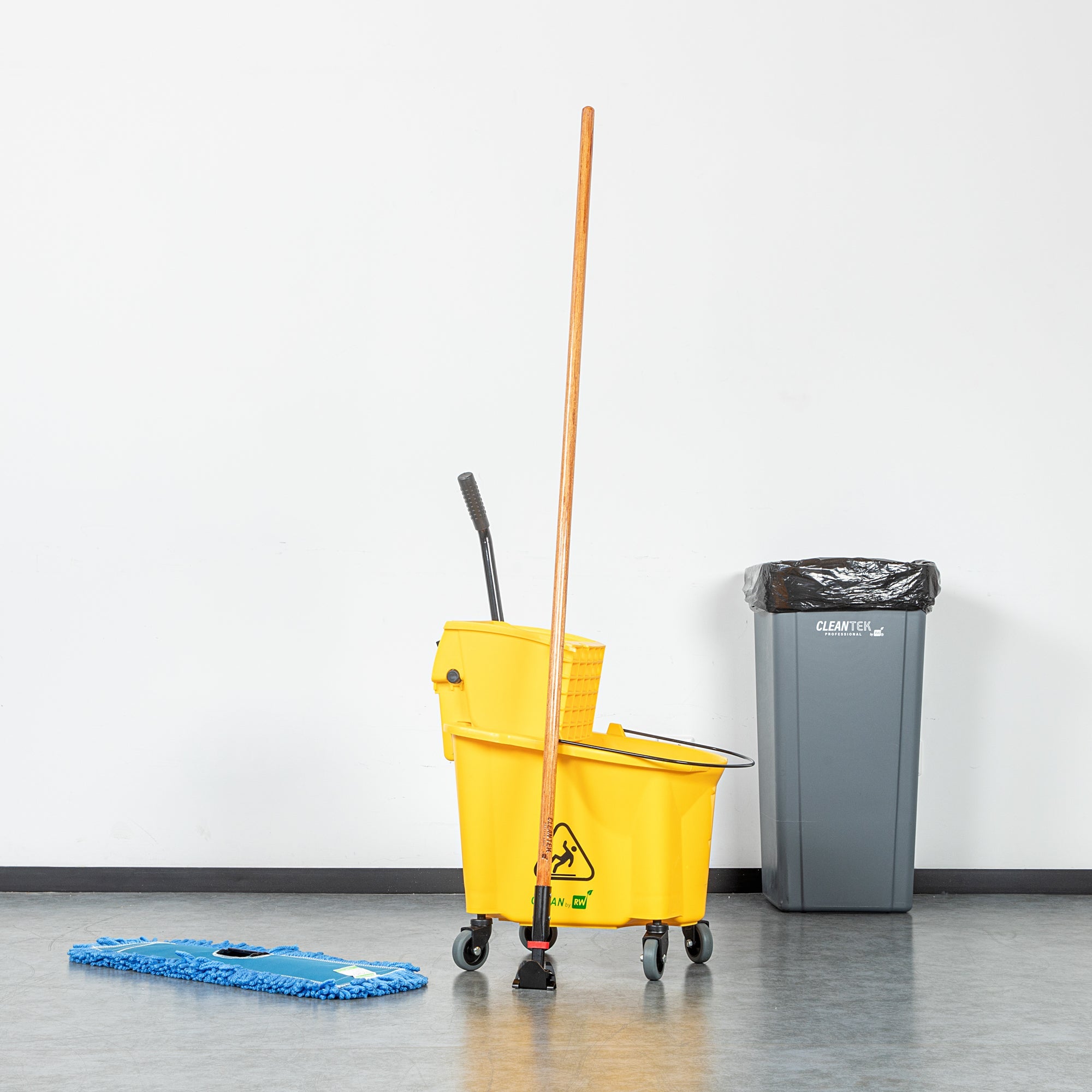 Clean Tek Professional Wood Dust Mop Handle - 64" - 1 count box
