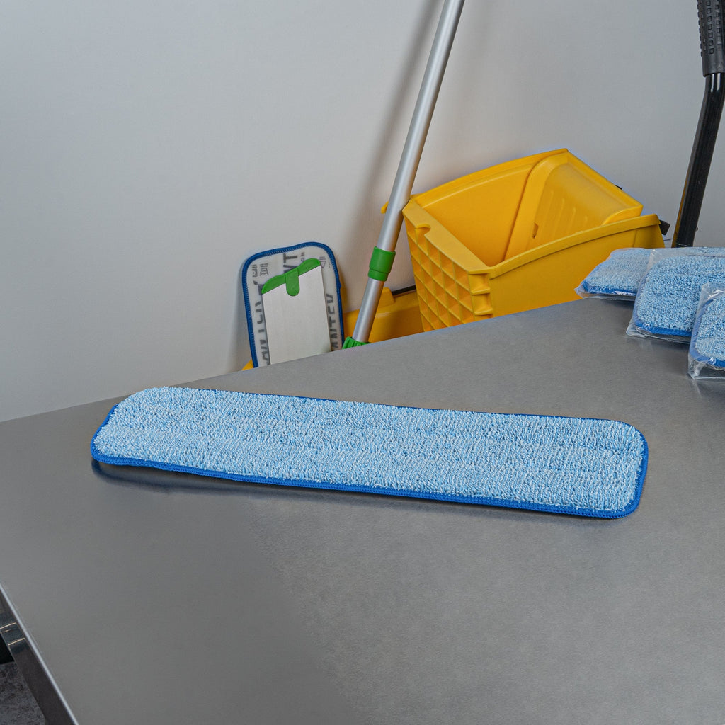 Clean Tek Professional Blue Microfiber Hook and Loop Wet / Dry Mop Pad - 17 1/2" - 1 count box