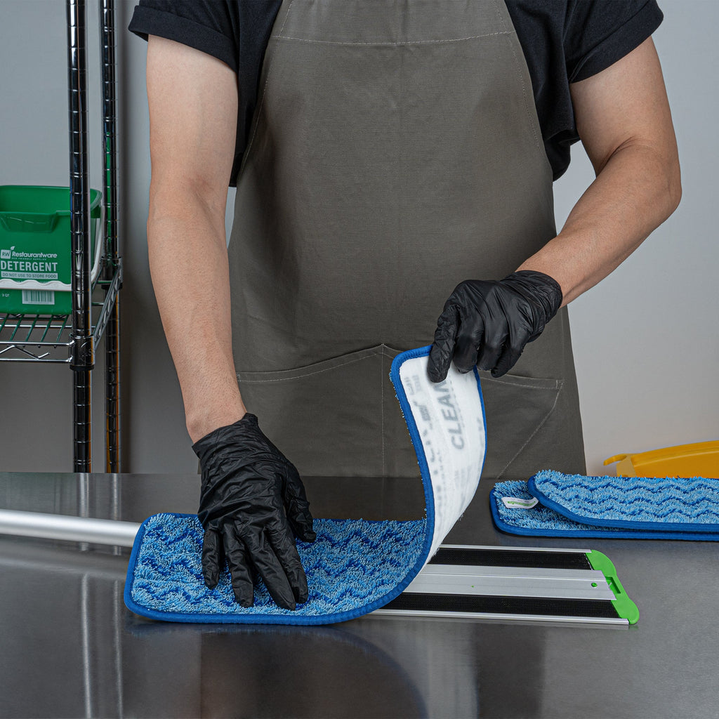 Clean Tek Professional Blue Microfiber Hook and Loop Wet / Dry Mop Pad - Zig Zag - 19 1/2" - 1 count box