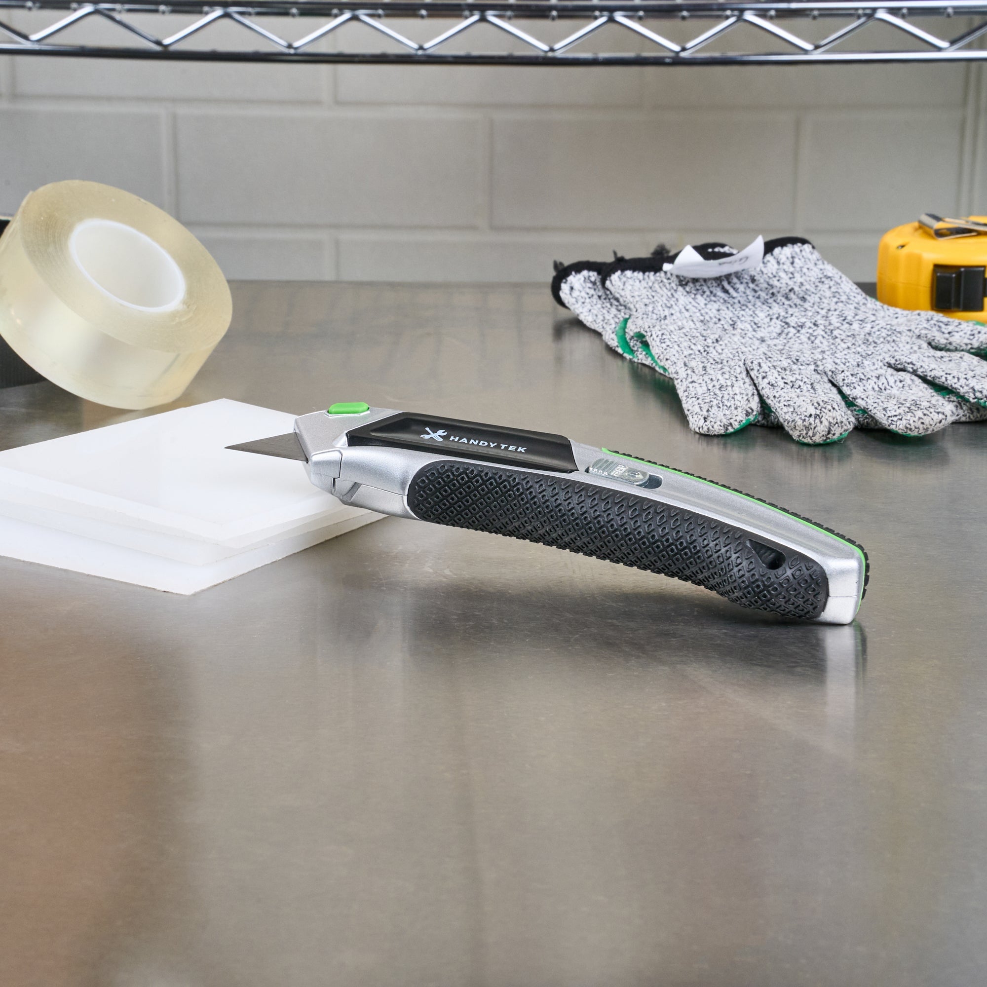 Handy Tek Silver Auto-Loading Utility Knife - Quick Change, Heavy Duty - 7" - 6 count box