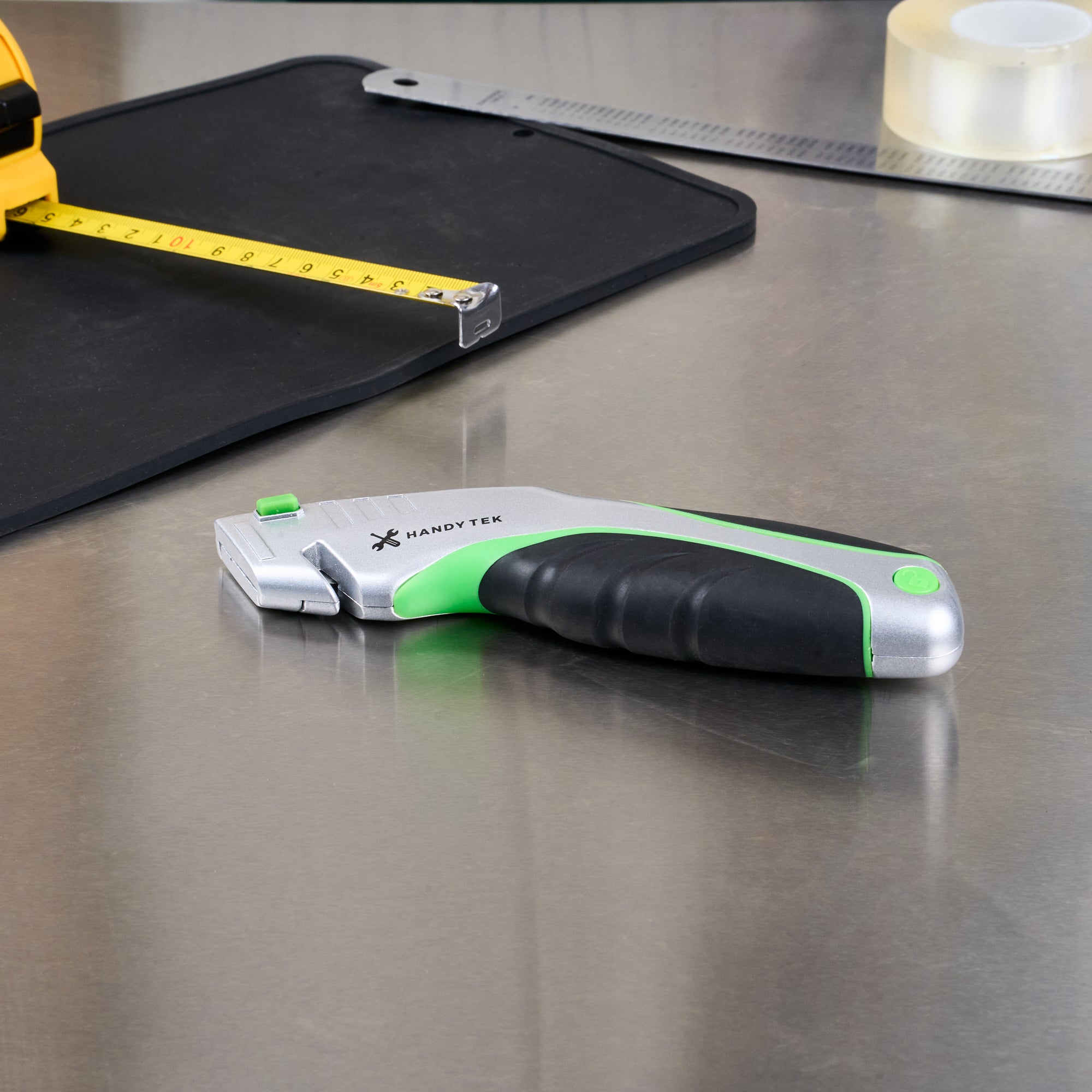 Handy Tek Silver Utility Knife - Quick Change, Heavy Duty - 7" - 1 count box