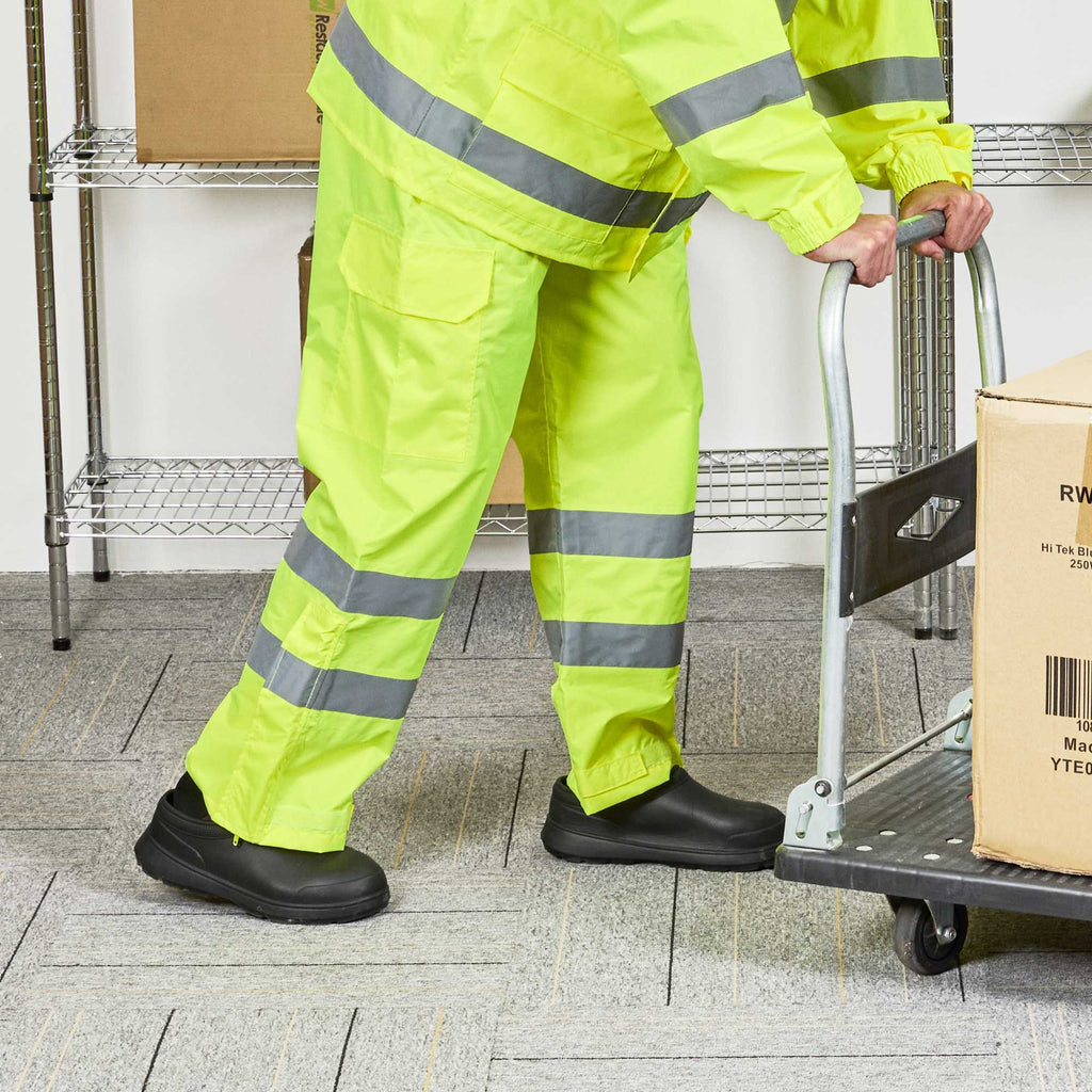 Be Safe Class E Lime M High Visibility Lightweight Rain Pants - Reflective Tape - 1 count box