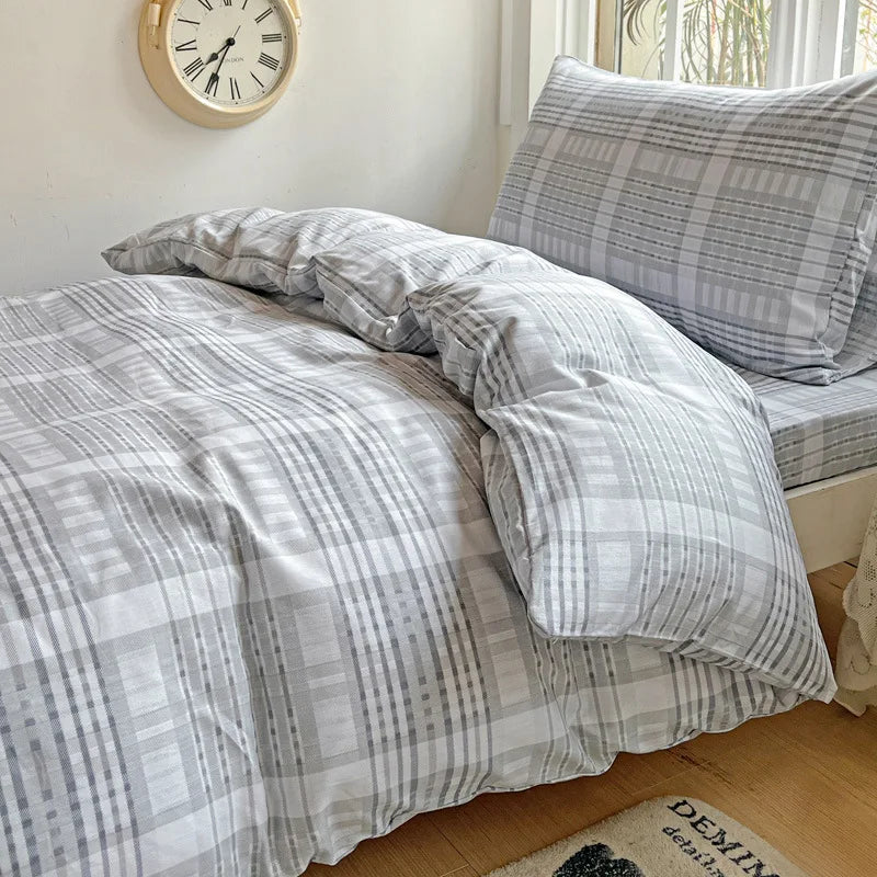 DecorBites™ Cotton Grid Pattern Bedding Set with Duvet Cover & Pillowcases for Double Bed