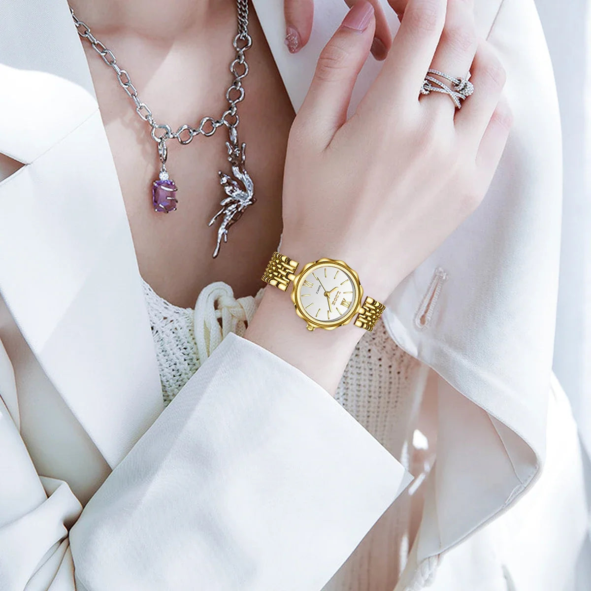Women's Roman Dial Link Bracelet Quartz Watch