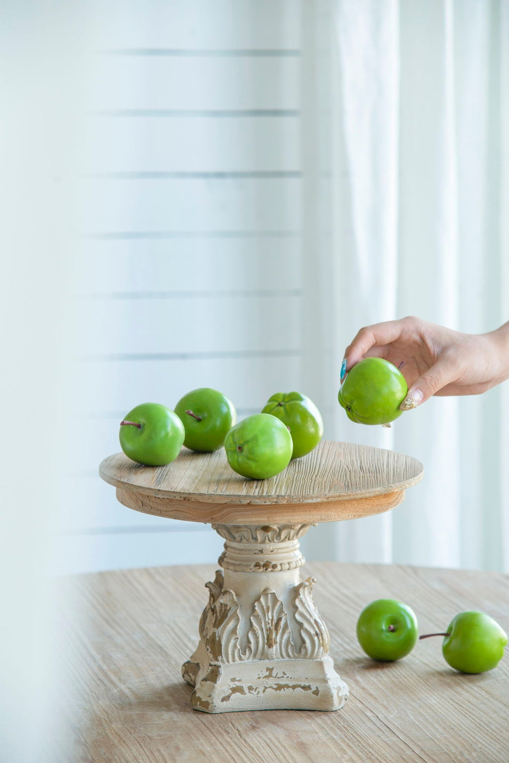 Wood Cake Stand With Magnesium Base - Cream / Brown