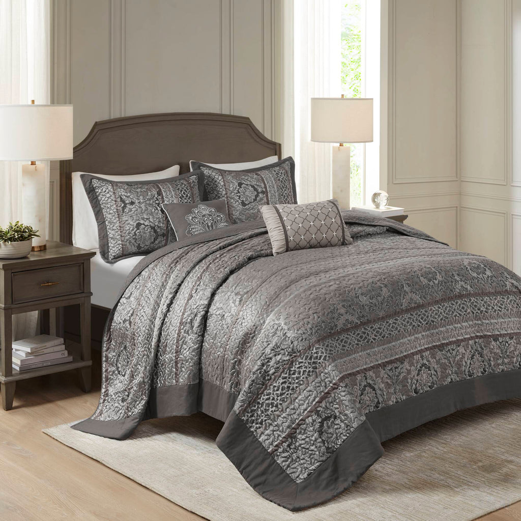 Reversible Jacquard Queen Bedspread Set with Decorative Pillows - Neutral