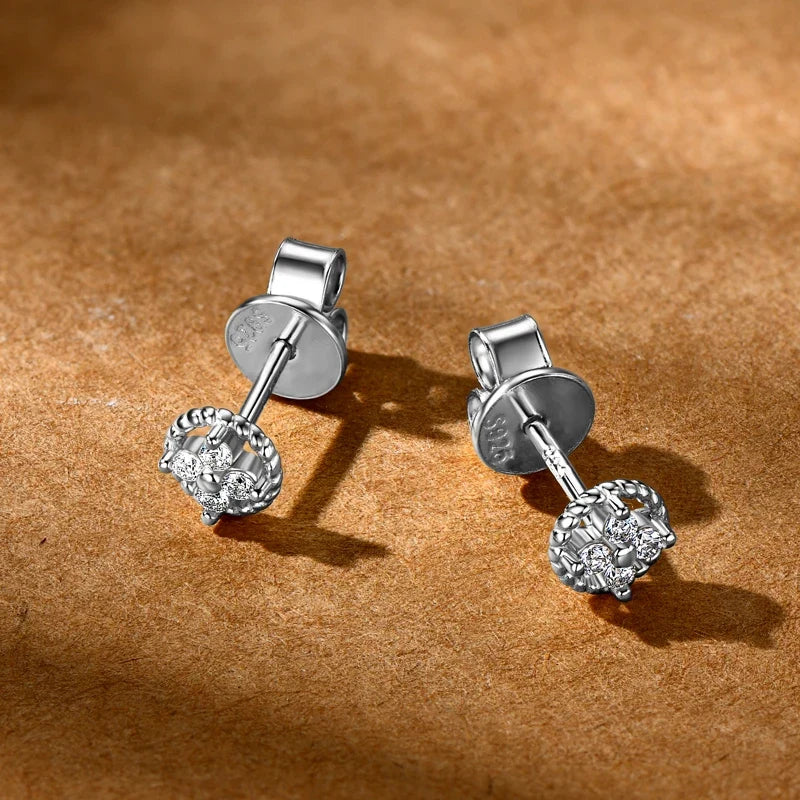 Round Rope-Edge Moissanite Cluster Stud Earrings