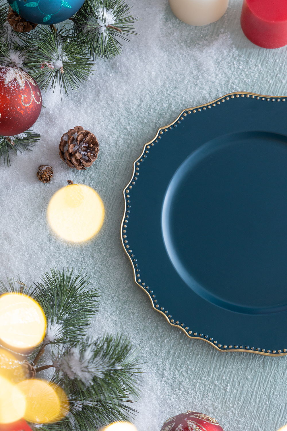 Premium Plastic Charger Plate Set of 8 with Vibrant Design - Blue