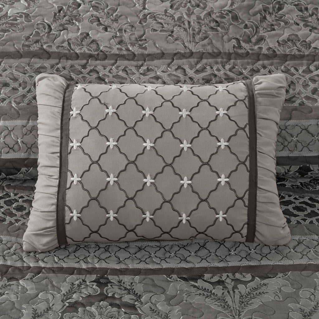 Reversible Jacquard Queen Bedspread Set with Decorative Pillows - Neutral