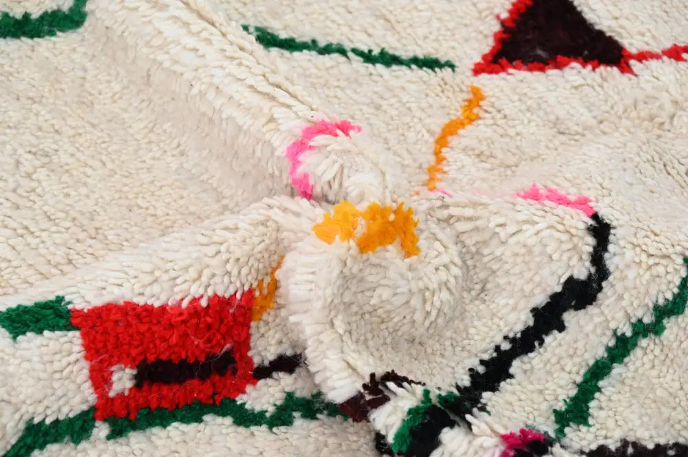 Beige abstract geometric azilal rug bedroom moroccan handmade decor