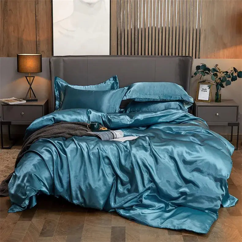 Luxury pink satin solid color bedding set with duvet cover for bedroom