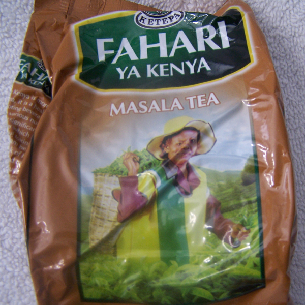Front close-up of Fahari Ya Kenya spiced masala tea package