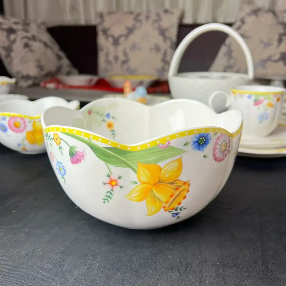 Floral scalloped white porcelain tulip dinnerware set dining room