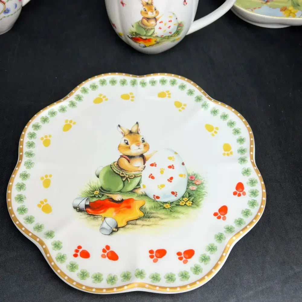 Floral scalloped white porcelain tulip dinnerware set dining room